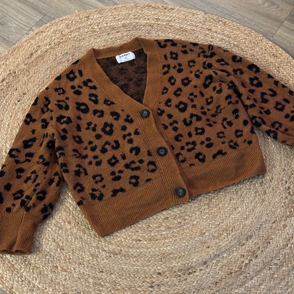 Semi-cropped knitted cardigan - Picture 3 of 7